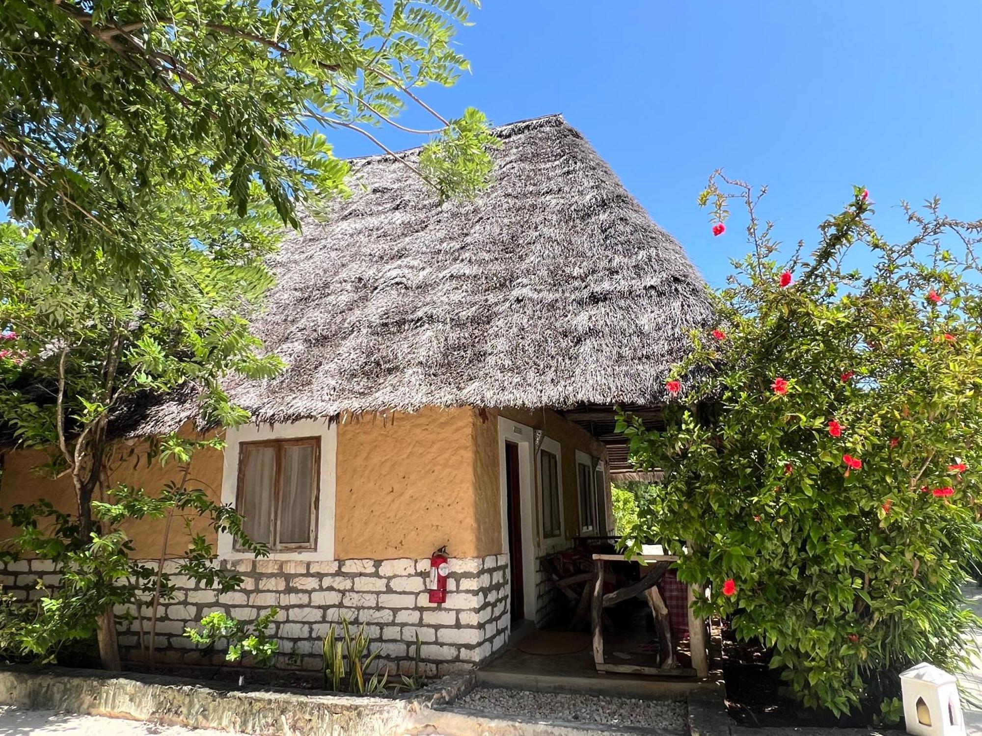 Ujamaa Beach Resort Makunduchi Exterior photo
